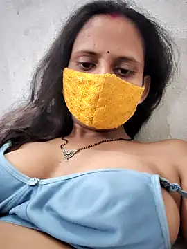 Snapshot of Cutie_Neetu chatting on May 26, 7:10 pm Cutie Neetu online show from May 26, 7:10 pm