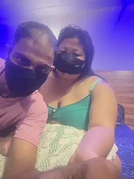 hot-couple-0 online show from July 30, 4:06 pm