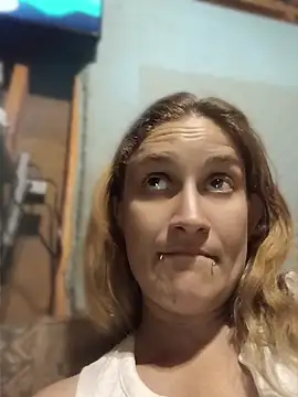 318jrh online show from April 23, 9:28 pm