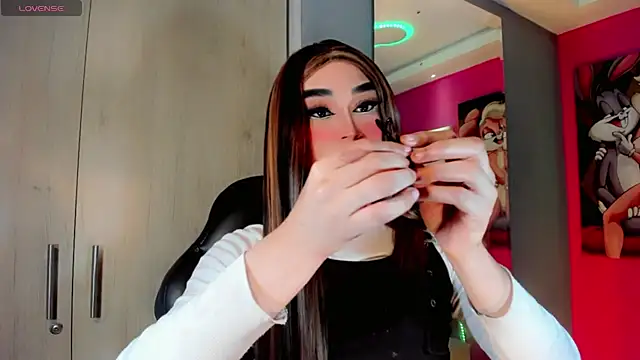 Snapshot of Camila_Vasquezz1 chatting on July 10, 11:35 am Camila Vasquezz1 online show from July 10, 11:35 am