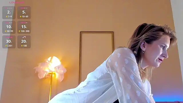 Lilianadaniels online show from June 14, 2:24 am