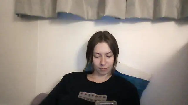 Snapshot of JuicyErika chatting on June 16, 11:18 pm JuicyErika online show from June 16, 11:18 pm