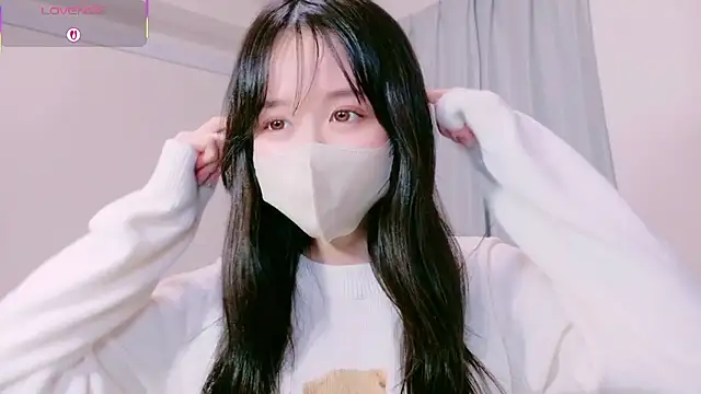 mayu chan  online show from April 24, 1:35 pm