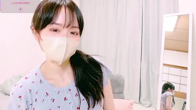 Snapshot of mayu_chan_ chatting on May 25, 12:00 pm mayu chan online show from May 25, 12:00 pm