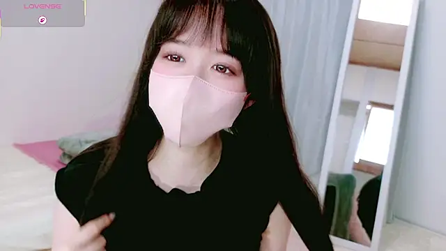 Snapshot of mayu_chan_ chatting on June 10, 4:56 am mayu chan online show from June 10, 4:56 am