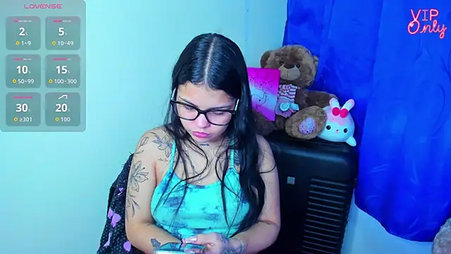 Snapshot of angelina_77 chatting on July 22, 1:58 pm angelina 77 online show from July 22, 1:58 pm