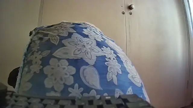 BusttyBoobs19 online show from May 4, 7:15 am