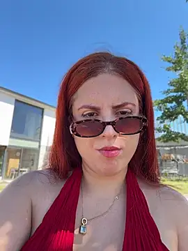 Snapshot of lumazzy chatting on July 4, 10:43 am lumazzy online show from July 4, 10:43 am