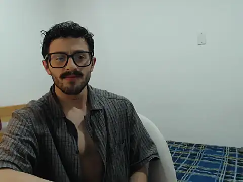 CuriousTomX online show from May 12, 11:46 pm