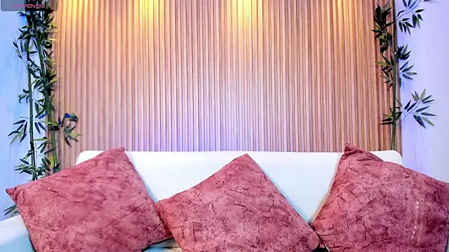 Giorgia kowalski online show from April 23, 8:33 pm