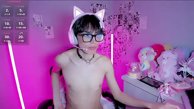 Snapshot of Sakura_Kitty_ chatting on July 10, 5:23 am Sakura Kitty online show from July 10, 5:23 am