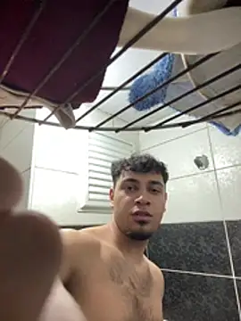 astoperaaa online show from April 21, 7:28 pm