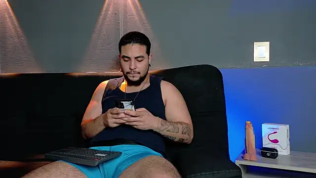 Snapshot of Marcus_Aress chatting on June 21, 11:35 am Marcus Aress online show from June 21, 11:35 am