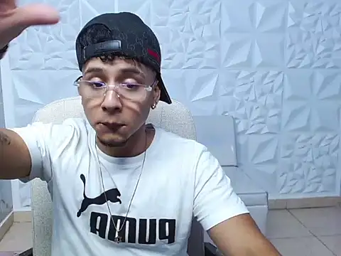 Snapshot of jbarto_ chatting on June 3, 9:31 pm jbarto online show from June 3, 9:31 pm