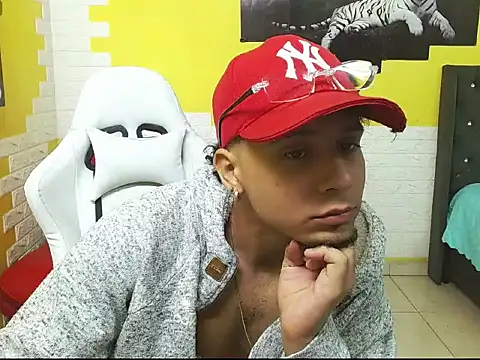 Snapshot of jbarto_ chatting on June 5, 4:41 am jbarto online show from June 5, 4:41 am