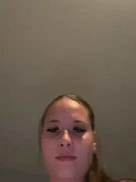 Snapshot of Poppylooloo chatting on July 24, 7:01 pm Poppylooloo online show from July 24, 7:01 pm