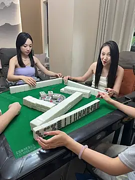 Lucky-520 online show from April 28, 2:21 am