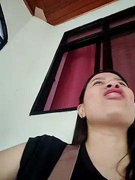 Nicol Alvarez1 online show from April 24, 8:33 pm