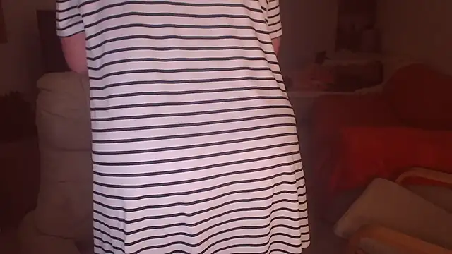 Snapshot of Divineblond chatting on September 13, 10:31 pm Divineblond online show from September 13, 10:31 pm