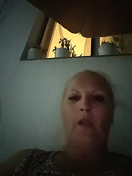Divineblond online show from July 2, 7:31 pm