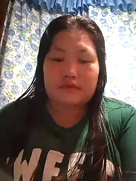 Snapshot of sweet_pinay01 chatting on June 20, 5:43 am sweet pinay01 online show from June 20, 5:43 am