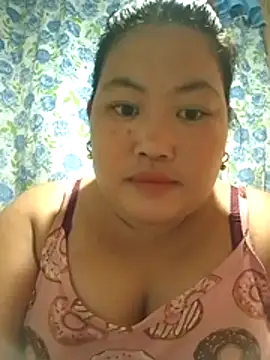 Snapshot of sweet_pinay01 chatting on July 2, 12:32 am sweet pinay01 online show from July 2, 12:32 am