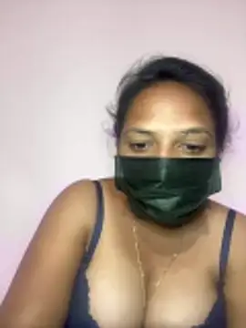 Snapshot of Deepuu__Telugu chatting on June 15, 6:32 pm Deepuu Telugu online show from June 15, 6:32 pm