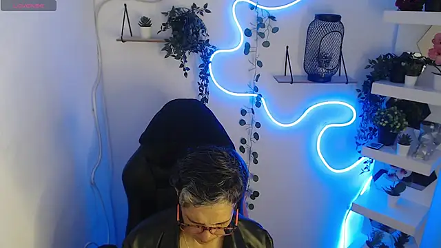 Snapshot of selena_ferreira chatting on June 9, 7:25 pm selena ferreira online show from June 9, 7:25 pm