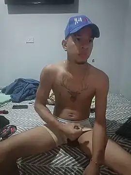 hotshame21 online show from June 9, 4:35 am