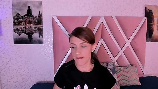 Snapshot of Nicoll_89 chatting on April 24, 12:07 pm Nicoll 89 online show from April 24, 12:07 pm