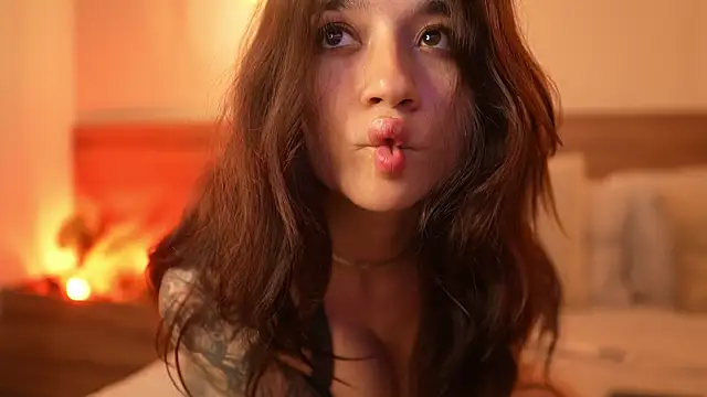Snapshot of Charlotte_Rossee chatting on July 28, 6:20 pm Charlotte Rossee online show from July 28, 6:20 pm