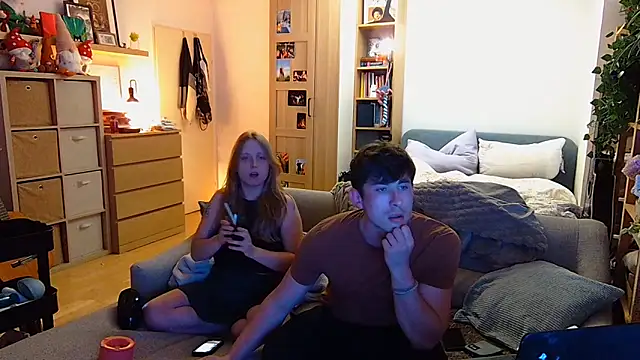 Goldensummar online show from April 22, 8:54 pm