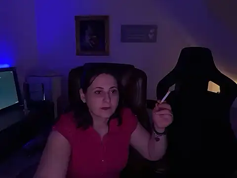 evelina danielle online show from April 22, 11:28 pm