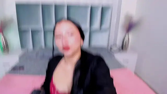 EmmyCastillo online show from July 10, 11:35 am