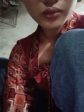 Rosie LoveUU online show from May 11, 3:45 am