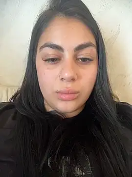 Snapshot of LilyLovell chatting on June 5, 12:00 pm LilyLovell online show from June 5, 12:00 pm