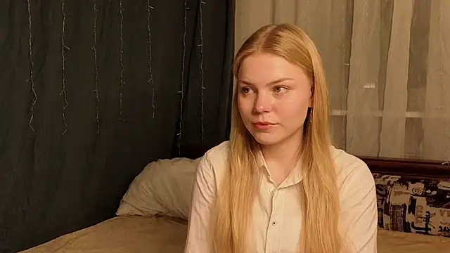 Snapshot of LavonaMadlem chatting on May 22, 9:09 pm LavonaMadlem online show from May 22, 9:09 pm