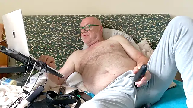 KinkCentral online show from June 16, 9:01 am