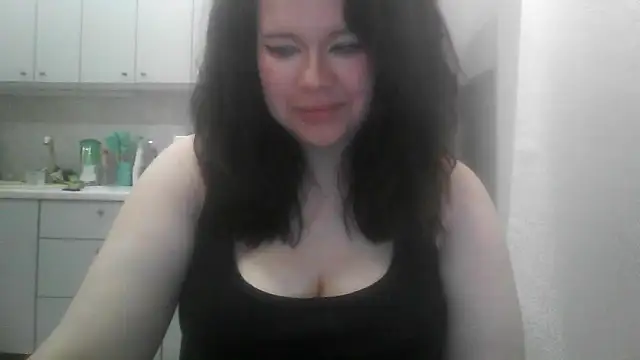 Amanda Mia  online show from May 7, 9:09 pm