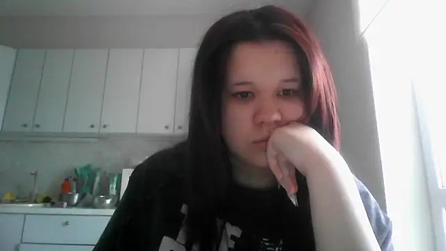 Amanda Mia  online show from May 12, 9:39 am