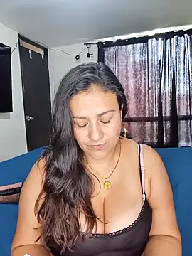 roxana sexy 2026 online show from May 13, 5:21 pm