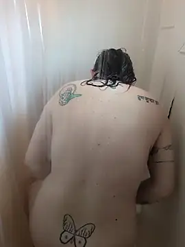 RosieSwitchBitch online show from May 9, 4:12 pm