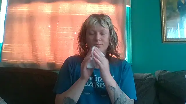 Snapshot of RosieSwitchBitch chatting on June 27, 11:15 am RosieSwitchBitch online show from June 27, 11:15 am