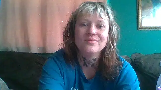 Snapshot of RosieSwitchBitch chatting on June 27, 12:22 pm RosieSwitchBitch online show from June 27, 12:22 pm