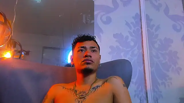 AlexandriuWolf online show from May 9, 1:44 am