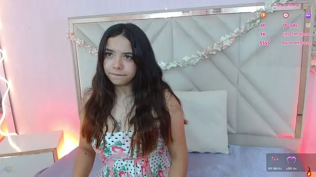 Karla tay1 online show from May 24, 11:48 am