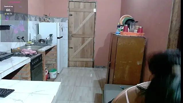 Snapshot of cute_hamster_69 chatting on May 28, 9:45 pm cute hamster 69 online show from May 28, 9:45 pm