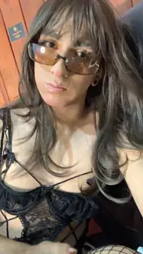 Snapshot of Leidy_Erome1 chatting on July 8, 5:34 am Leidy Erome1 online show from July 8, 5:34 am