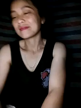 Snapshot of Onie116 chatting on May 4, 1:51 pm Onie116 online show from May 4, 1:51 pm