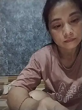 Snapshot of Onie116 chatting on June 23, 1:53 pm Onie116 online show from June 23, 1:53 pm